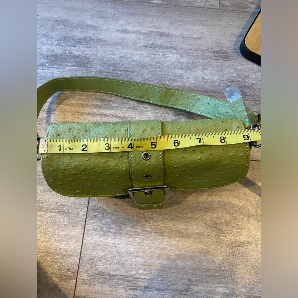 Butterfly brand olive green purse. NWOT. - Picture 10 of 12